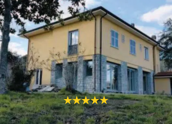 Thumbnail 6 bed apartment for sale in Via II Giugno, 19020 Follo Sp, Italy