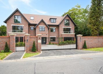 Thumbnail 3 bed flat to rent in New Road, Esher, Surrey