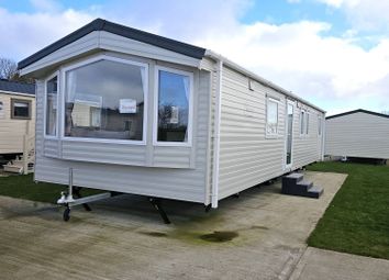 Thumbnail 2 bedroom mobile/park home for sale in Atwick Road, Hornsea