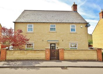 Thumbnail Detached house for sale in Larch Lane, Witney