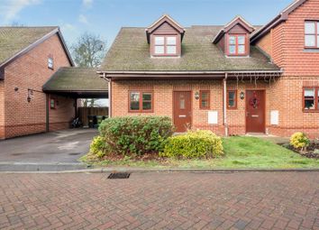 2 Bedrooms Semi-detached house for sale in Penbere Close, Pamber Heath, Tadley RG26