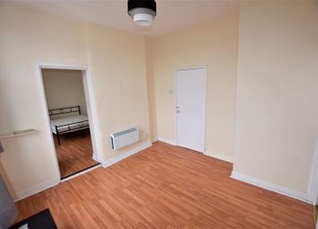 Thumbnail Flat to rent in Bramley Road, Leicester