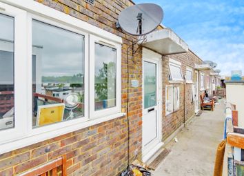 Thumbnail Flat for sale in Orchard Way, Croydon