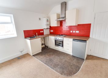 Thumbnail 1 bed flat to rent in Hessle Road, Hull