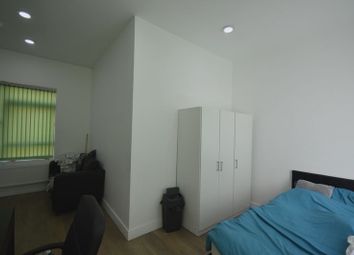 Thumbnail 1 bed flat to rent in Upper Brown Street, Leicester