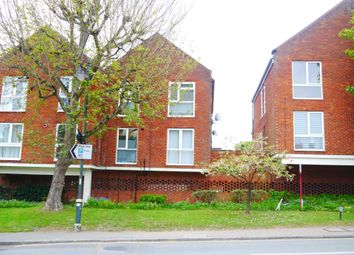 Thumbnail 2 bed flat to rent in High Street, Wheathampstead