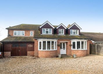 4 Bedrooms Detached house for sale in Mulfords Hill, Tadley RG26