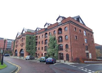 1 Bedrooms Flat to rent in Middle Warehouse, Castle Quay, Chester Road, Manchester M15