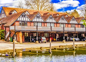 Thumbnail Flat to rent in The Flat Hobbs Boat House, Goring On Thames
