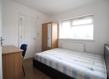 Thumbnail 1 bed flat to rent in Kingsley Avenue, Englefield Green, Egham