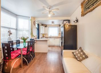 3 Bedrooms Terraced house for sale in Admaston Road, London SE18