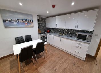 Thumbnail 2 bed flat to rent in Claremont Square, Islington, London