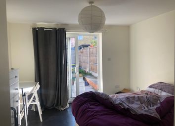 0 Bedrooms Studio to rent in Kingfield Street, Canary Wharf E14