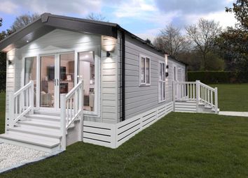 Thumbnail Lodge for sale in Village Farm Close, Bude