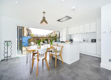 4 Bedroom End terrace house for sale
