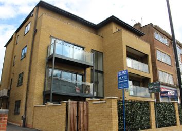 2 Bedrooms Flat for sale in Daisy Court, 6 Brownlow Road, London N11