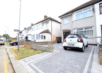 3 Bedrooms End terrace house to rent in Franklyn Gardens, Ilford IG6