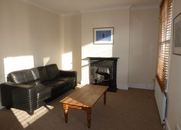 1 Bedrooms Flat to rent in Foutain Road, Tooting Broadway SW17