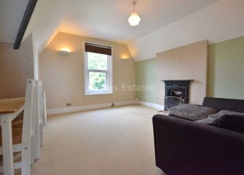 Thumbnail 1 bed flat to rent in Alexandra Road, Reading
