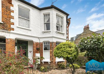 Thumbnail 4 bedroom flat for sale in Crescent Road, Alexandra Park, London