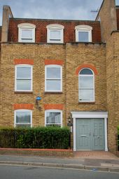 Thumbnail Flat to rent in Gladbeck Way, Enfield