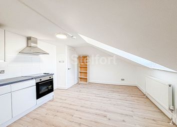 Thumbnail 1 bed flat to rent in Woodberry Grove, London