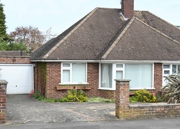 Thumbnail Bungalow to rent in Highway Avenue, Maidenhead