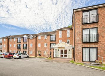 Thumbnail Flat to rent in Woodlands Way, Andover