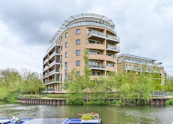 Thumbnail 2 bedroom flat to rent in Essex Wharf, Upper Clapton, London