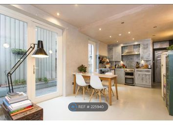 Thumbnail 1 bed flat to rent in Goldsmiths Row, London