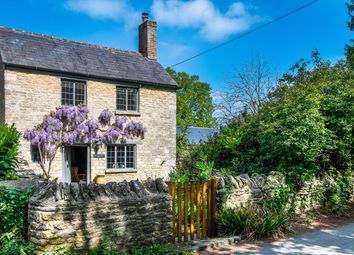 Greystones, 1 Pigeon House Lane, Freeland, Witney, Oxfordshire OX29, south east england