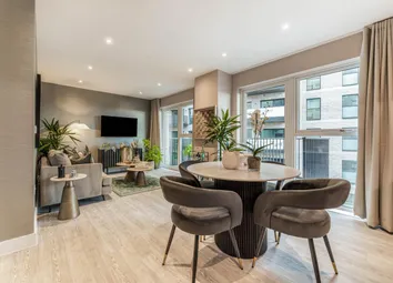 Starling House, Apartment 8
