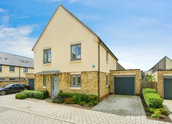 Thumbnail Detached house for sale in Autumn Close, Bicester