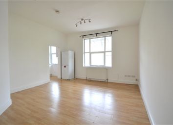 Thumbnail Flat to rent in Oakfield Road, Croydon