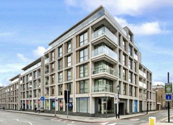 Thumbnail Flat for sale in Goswell Road, Angel, London