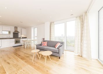 2 Bedrooms Flat to rent in Thanet Tower, 6 Caxton Street North, London, Canning Town E16