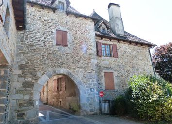 Thumbnail 5 bed property for sale in Auvergne, Cantal, Montsalvy