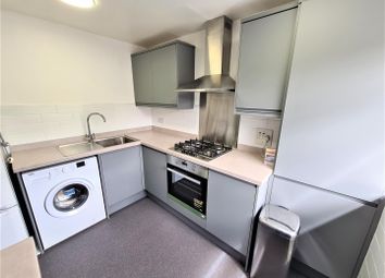 Thumbnail 1 bed flat to rent in Gumley Gardens, Isleworth
