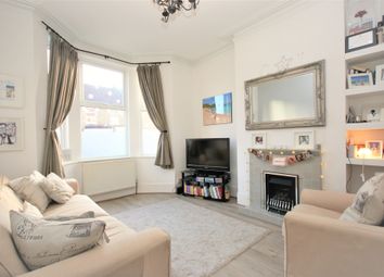 2 Bedrooms Flat to rent in Cheshire Road, London N22
