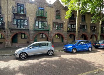 Thumbnail Town house to rent in Southwark Park Road, London