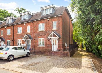 Thumbnail 4 bed town house to rent in Rythe Close, Claygate, Esher