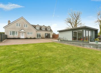 Thumbnail Bungalow for sale in Tyn-Y-Gongl, Benllech, Anglesey, Sir Ynys Mon