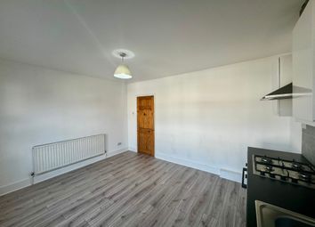 Thumbnail Flat to rent in Fulbourne Road, Walthamstow