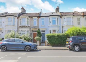 3 Bedrooms Terraced house for sale in Scarborough Road, London E11
