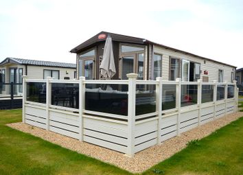 Thumbnail 2 bed mobile/park home for sale in Christchurch Road, New Milton, Hampshire.