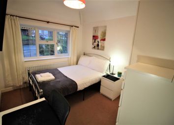 Thumbnail Room to rent in En Suite- Room 6, Pewley Way, Guildford