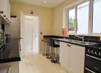 6 Bedroom  for rent