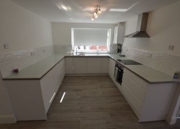 Thumbnail 2 bed flat to rent in Gainsborough Road, Clarendon Park
