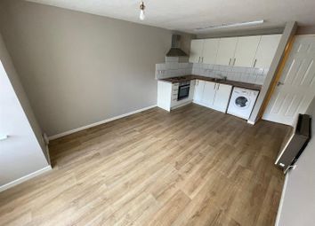 Thumbnail 1 bed flat to rent in Newland Court, Alexandra Road, Hull