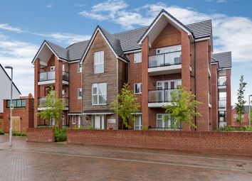 2 Bedrooms Flat for sale in Desmond Hubble Way, Repton Park, Ashford, Kent TN23